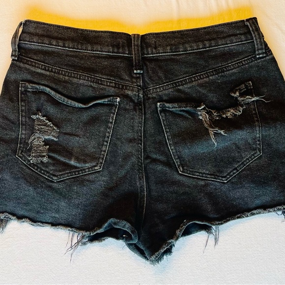 SO Black Cutoff Shorts Women 11/30W Stretch Raw Edge Fray Hem Denim Jeans - Picture 2 of 5